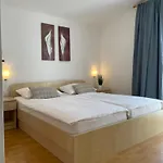 & Ana 2 Apartman Zára