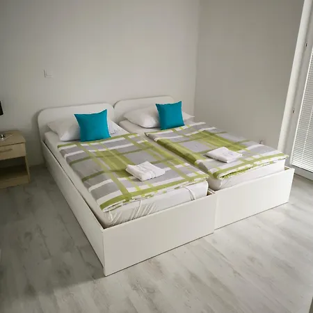 & Ana 2 Appartement
