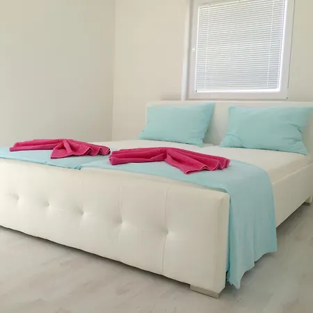& Ana 2 Apartment